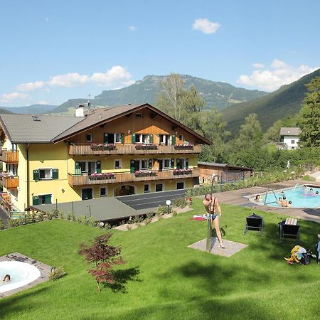 Residence St Konstantin Fiè Екстериор снимка