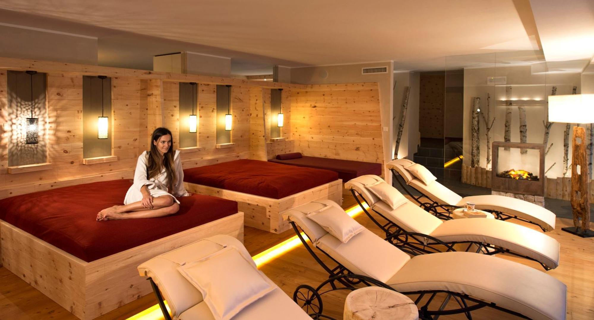 Residence St Konstantin Fiè Екстериор снимка