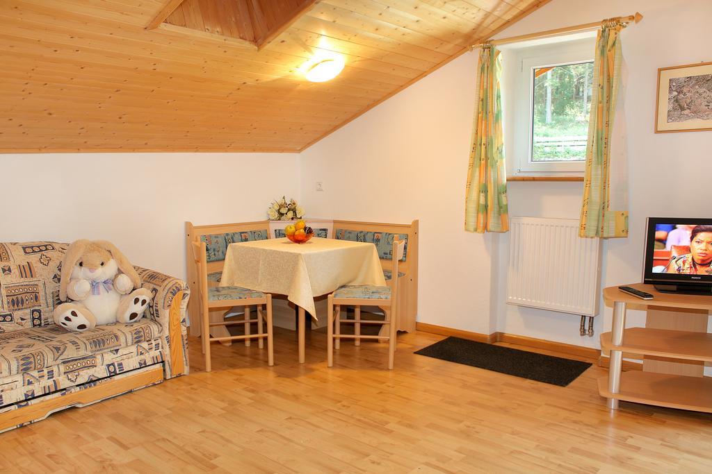 Residence St Konstantin Fiè Стая снимка